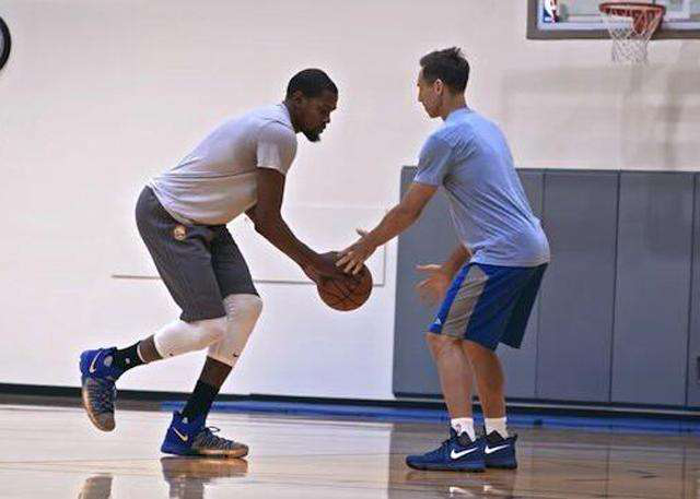 主动出击的 主动出击的