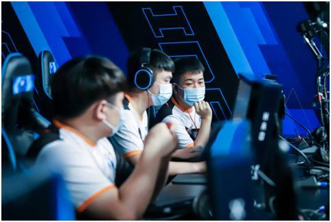 迫不及待地 迫不及待地